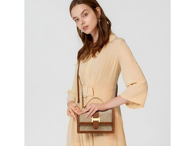 حقائب قش مع اسم حقيبة تسوق محبوكة