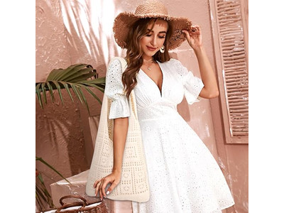 حقيبة قش زفاف بيضاء محفظة نسائية منسوجة شاطئية كلاسيكية بماسية